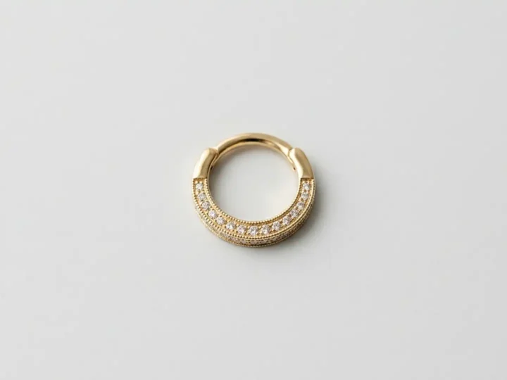 Conch Piercing Jewelry: Studs, Hoops, Sizing, and How to Choose What Suits Your Ear