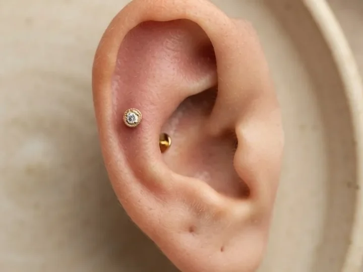 Flat Ear Piercing: Placement, Pain, Healing and the Jewelry That Actually Works