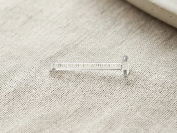 Glass Piercing Retainer: The Honest Guide to MRI, Imaging, Surgery and Everyday Wear