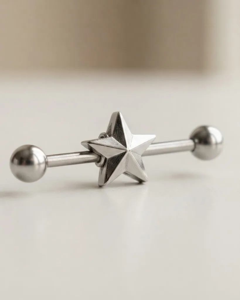 Detail view of the barbell that carries the star